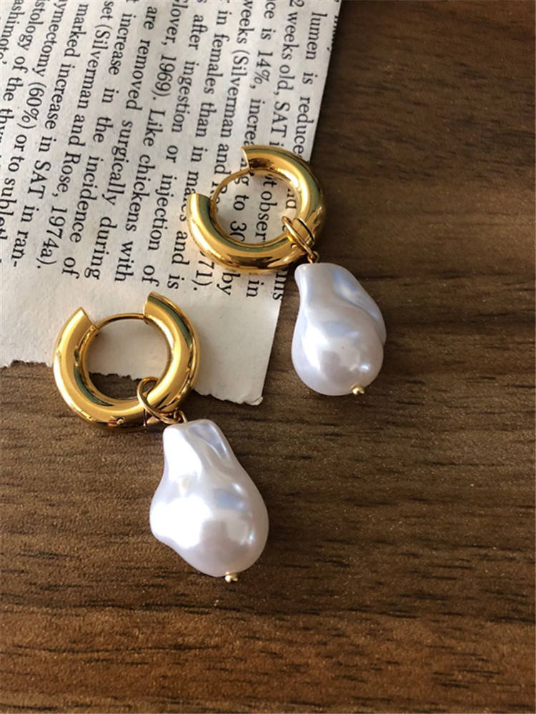 Vintage Pearl Earrings