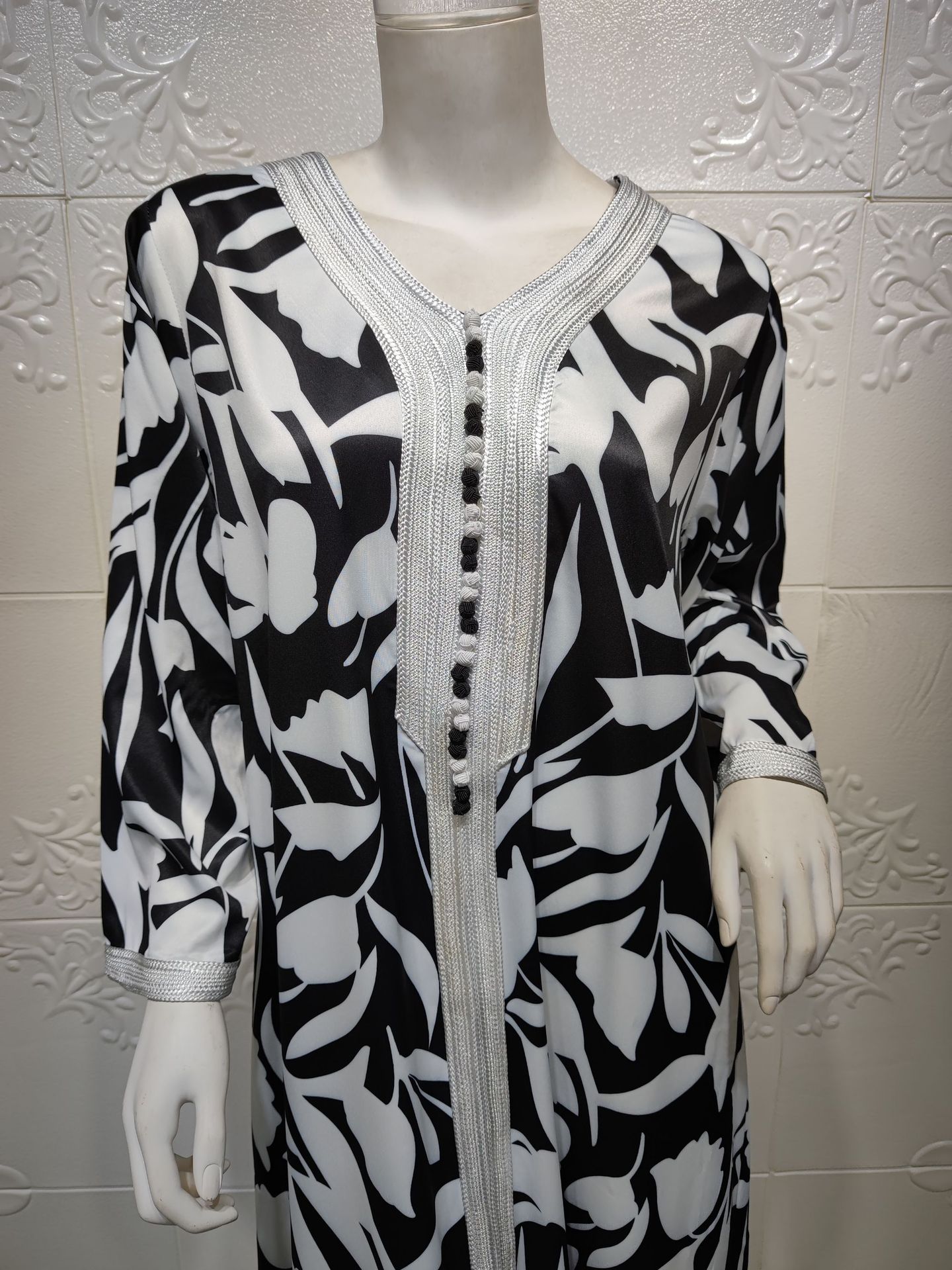 Women's White Tulip Maxi Dress