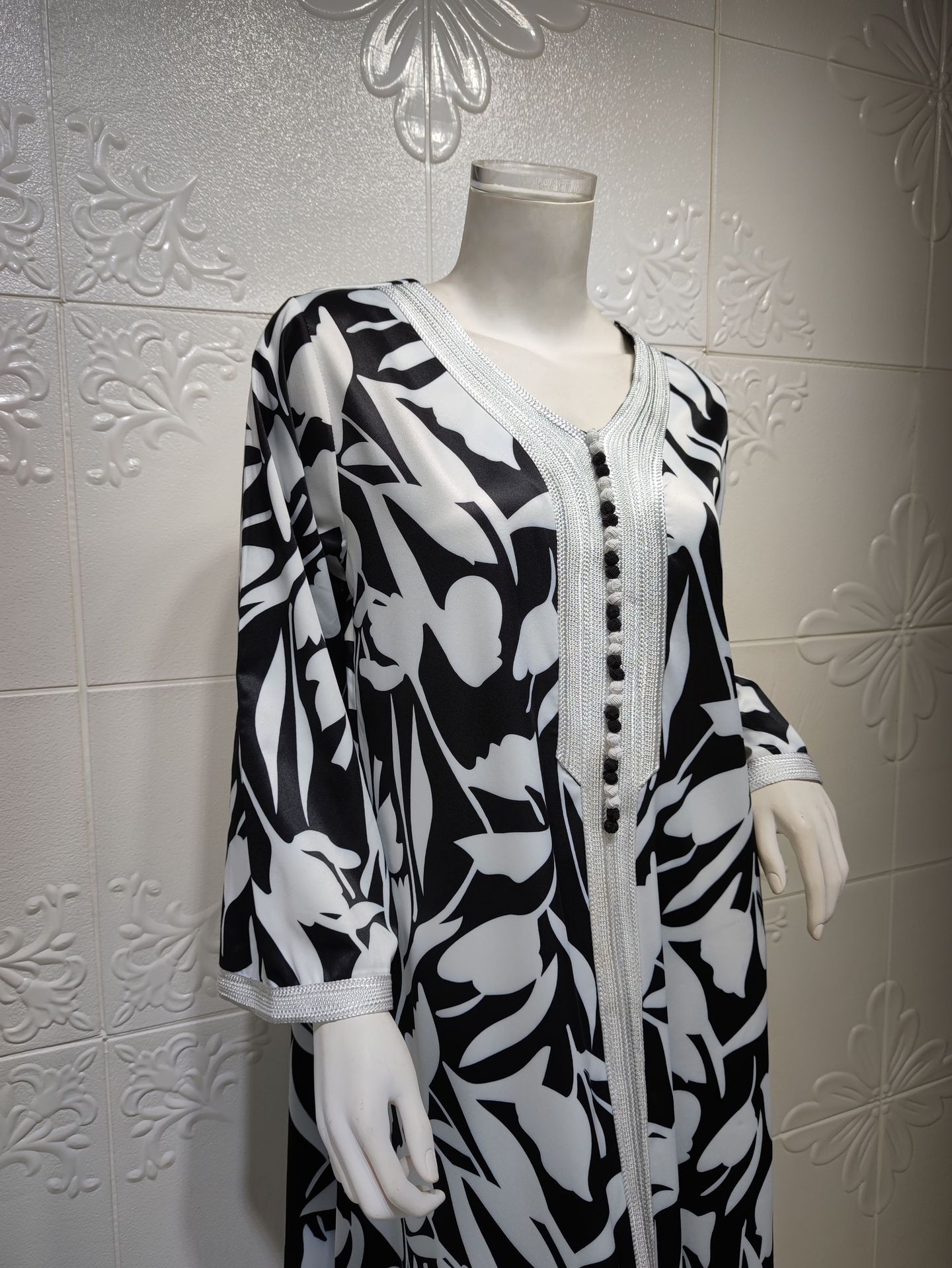 Women's White Tulip Maxi Dress