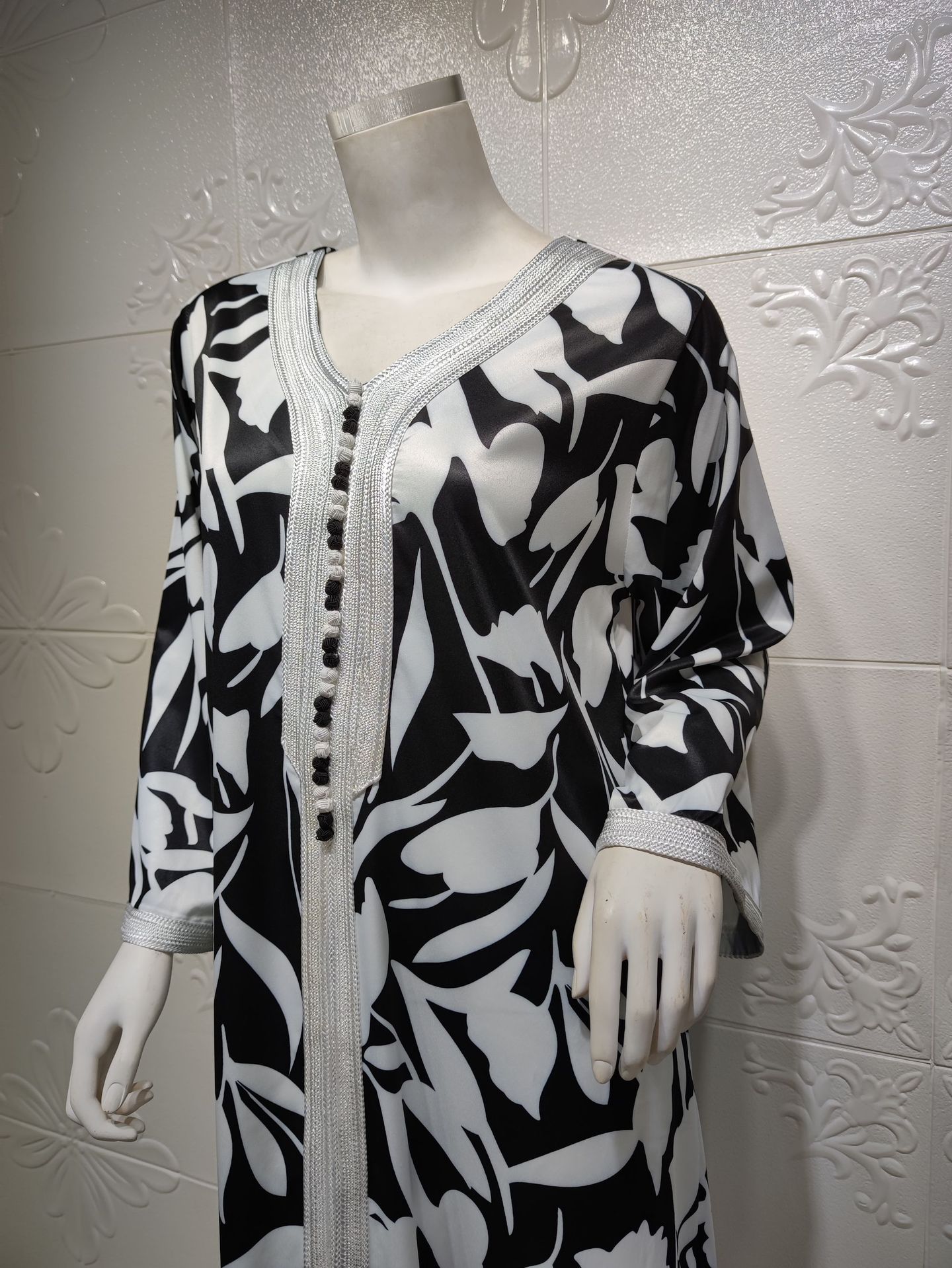 Women's White Tulip Maxi Dress